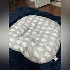 Private listing -B LOUNGER